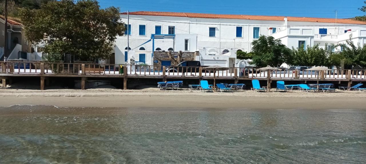 Roula'S Suites Andros Town Bagian luar foto