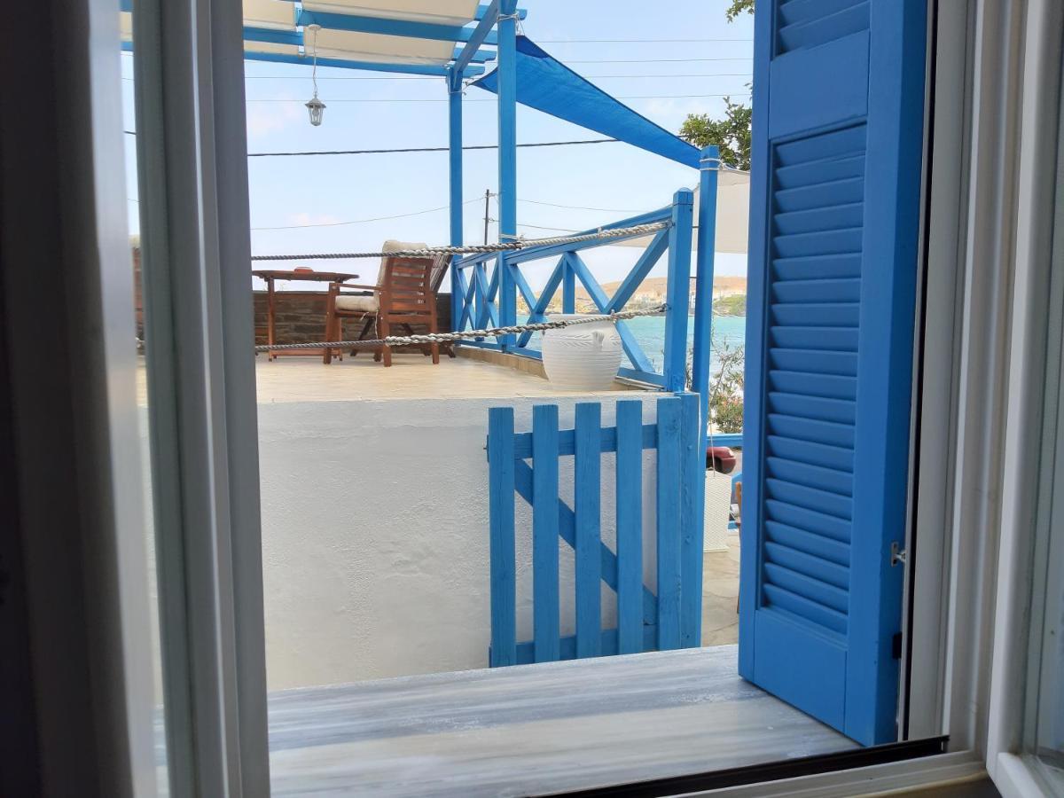 Roula'S Suites Andros Town Bagian luar foto
